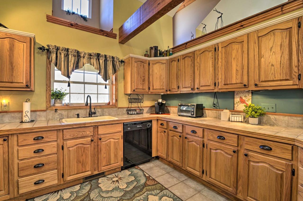 Private Family Home With Deck, Porch And Forest Views! McComas Beach Eksteriør billede