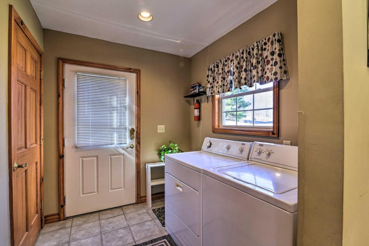 Private Family Home With Deck, Porch And Forest Views! McComas Beach Eksteriør billede